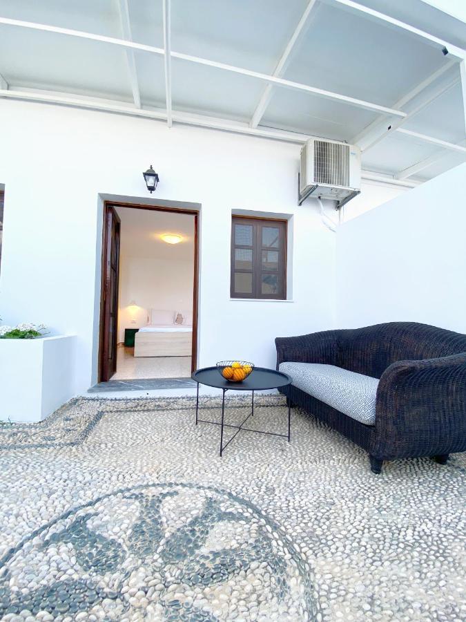 Arte Lindos Suites Esterno foto